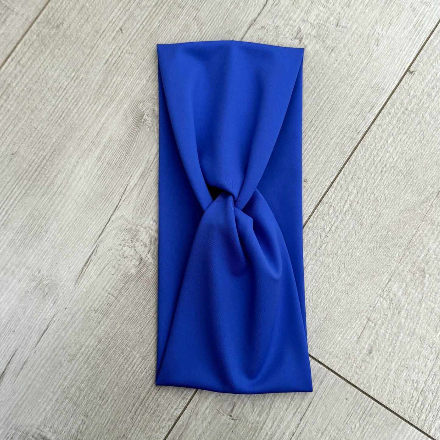 Cintillo azul rey 💙