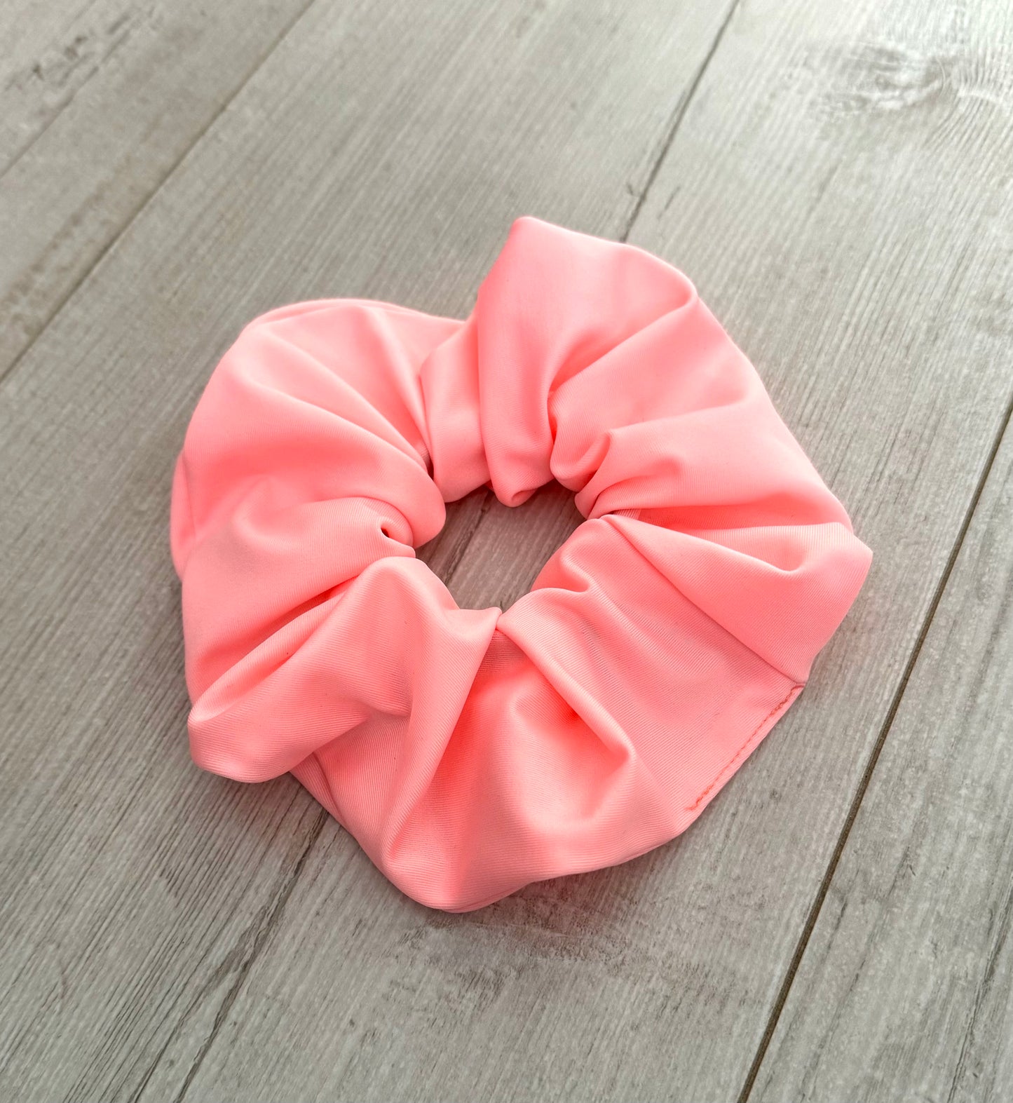 Scrunchie rosado claro