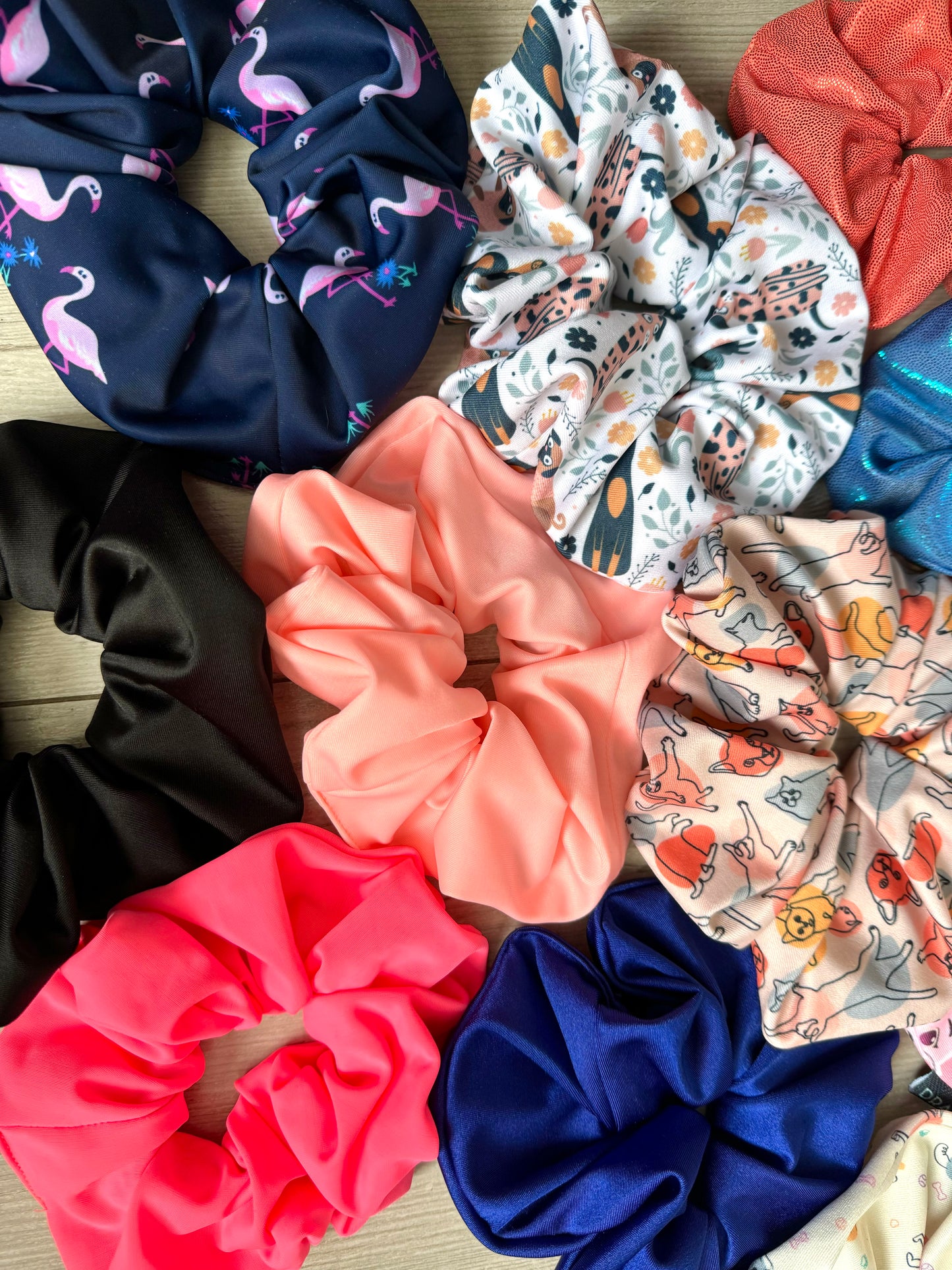 Pack 10 Scronchies colores y estampados aleatorios