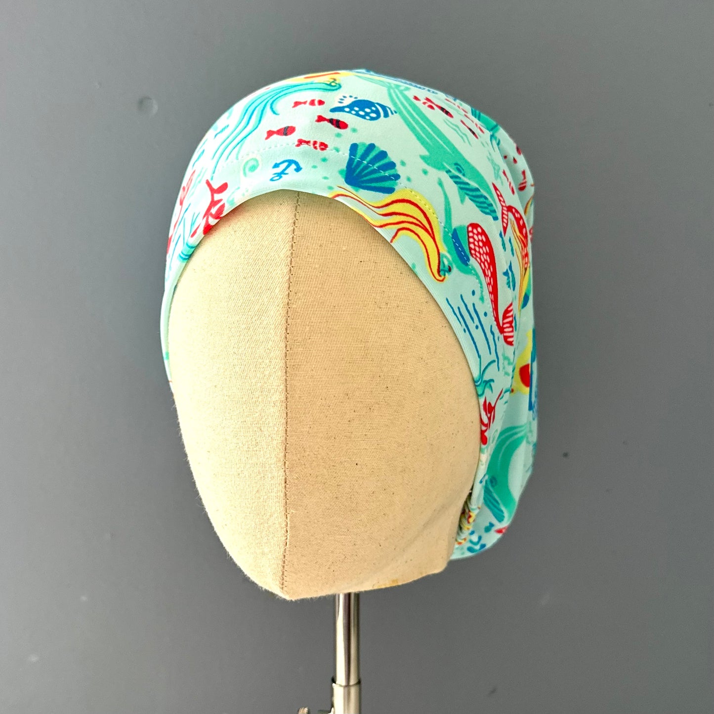 Cofia sirenas y ballenas