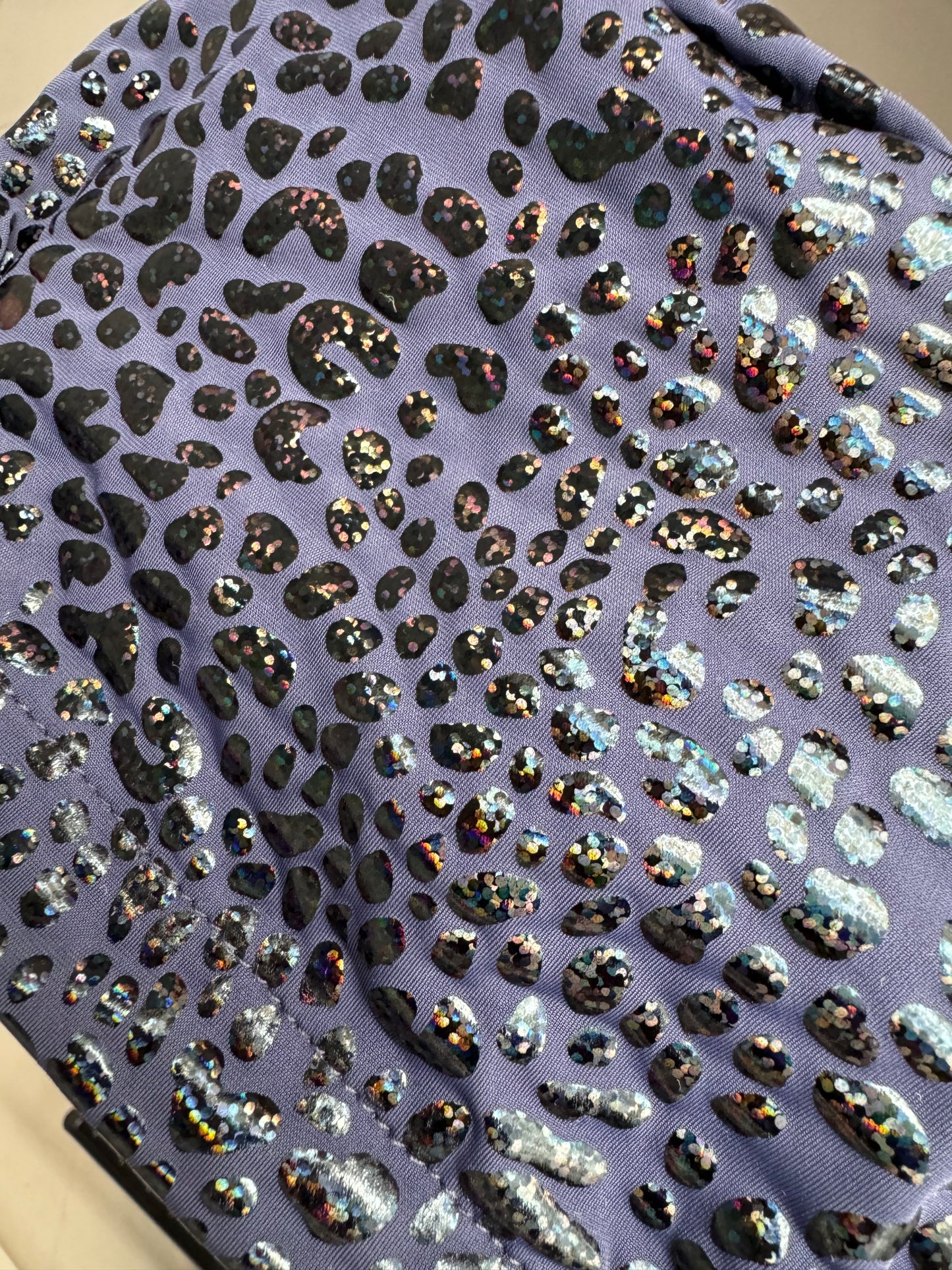 Cofia azul marino detalles brillantes✨