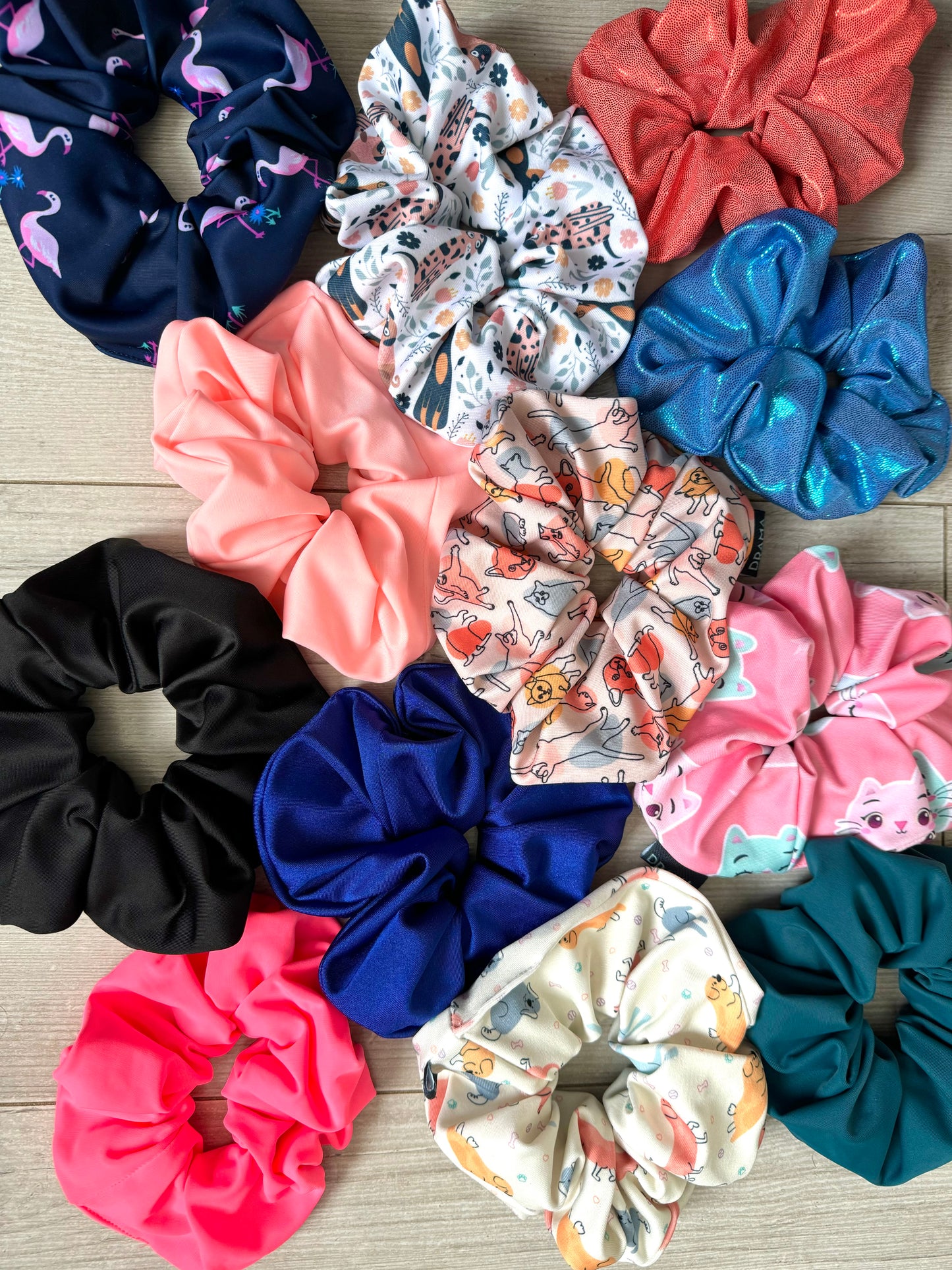 Pack 10 Scronchies colores y estampados aleatorios