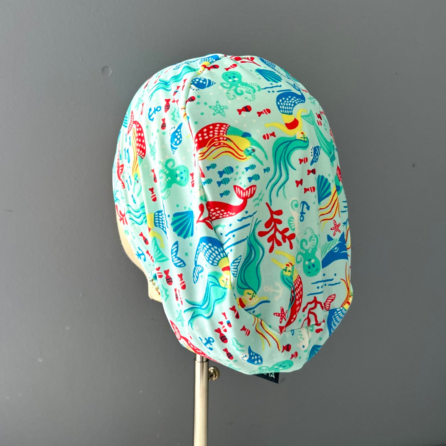 Cofia sirenas y ballenas