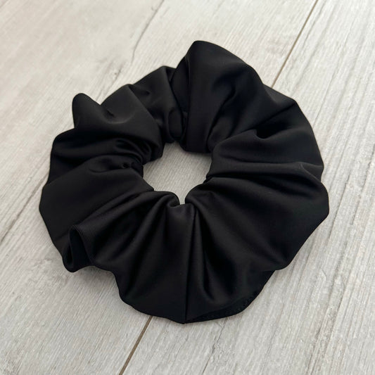 Scrunchie negro🖤