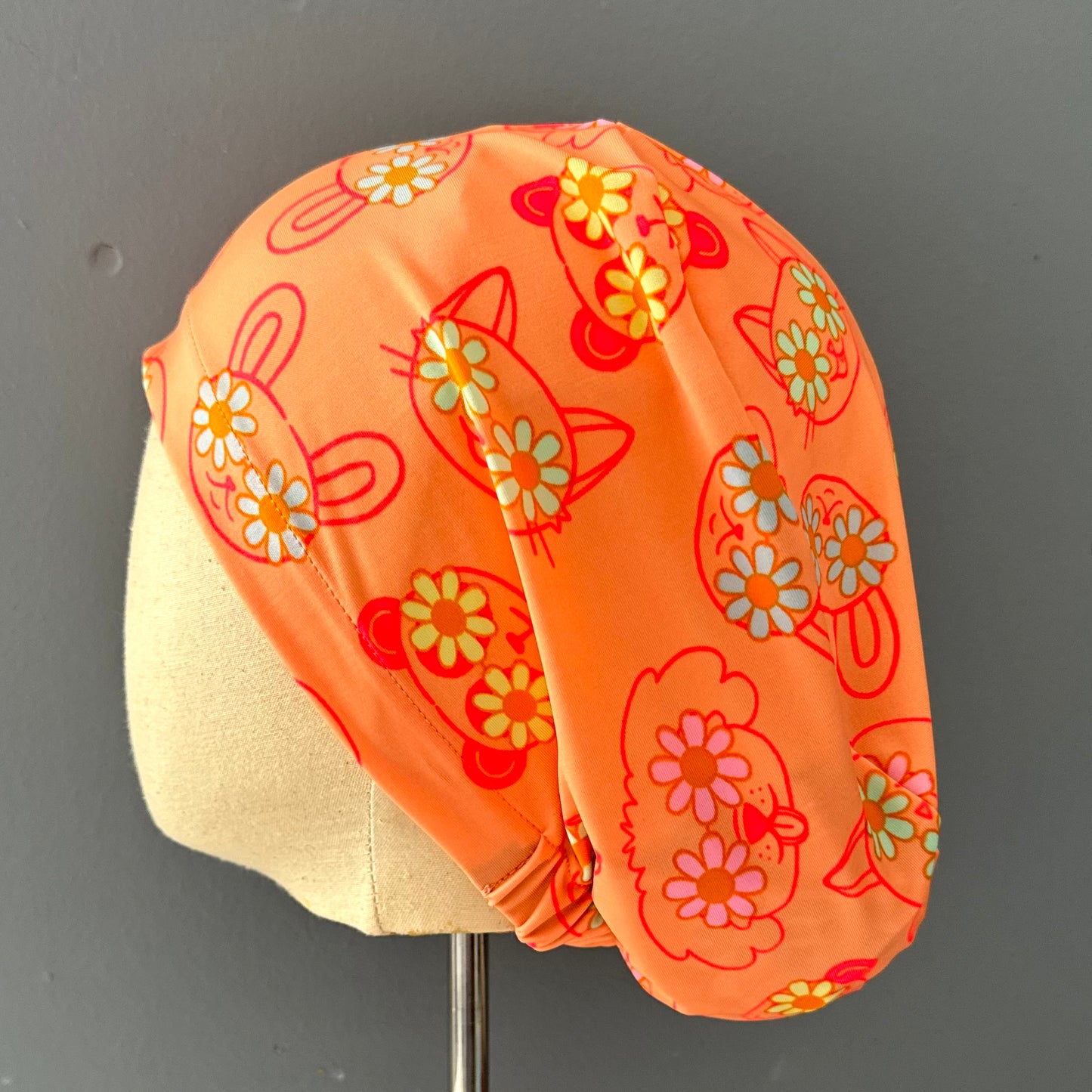 Cofia gatitos y flores