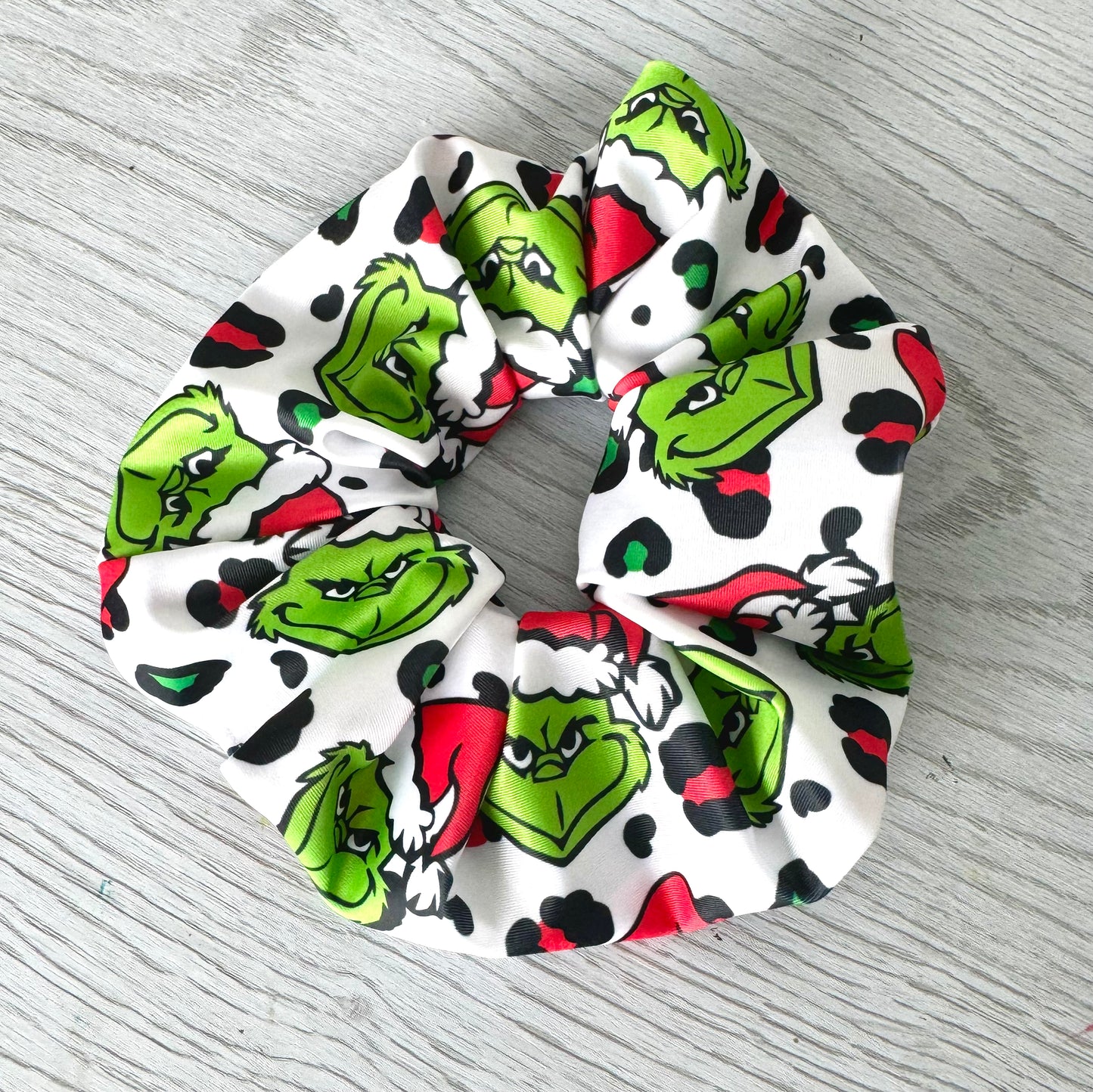 Scrunchie navideño Grinch 🎄✨