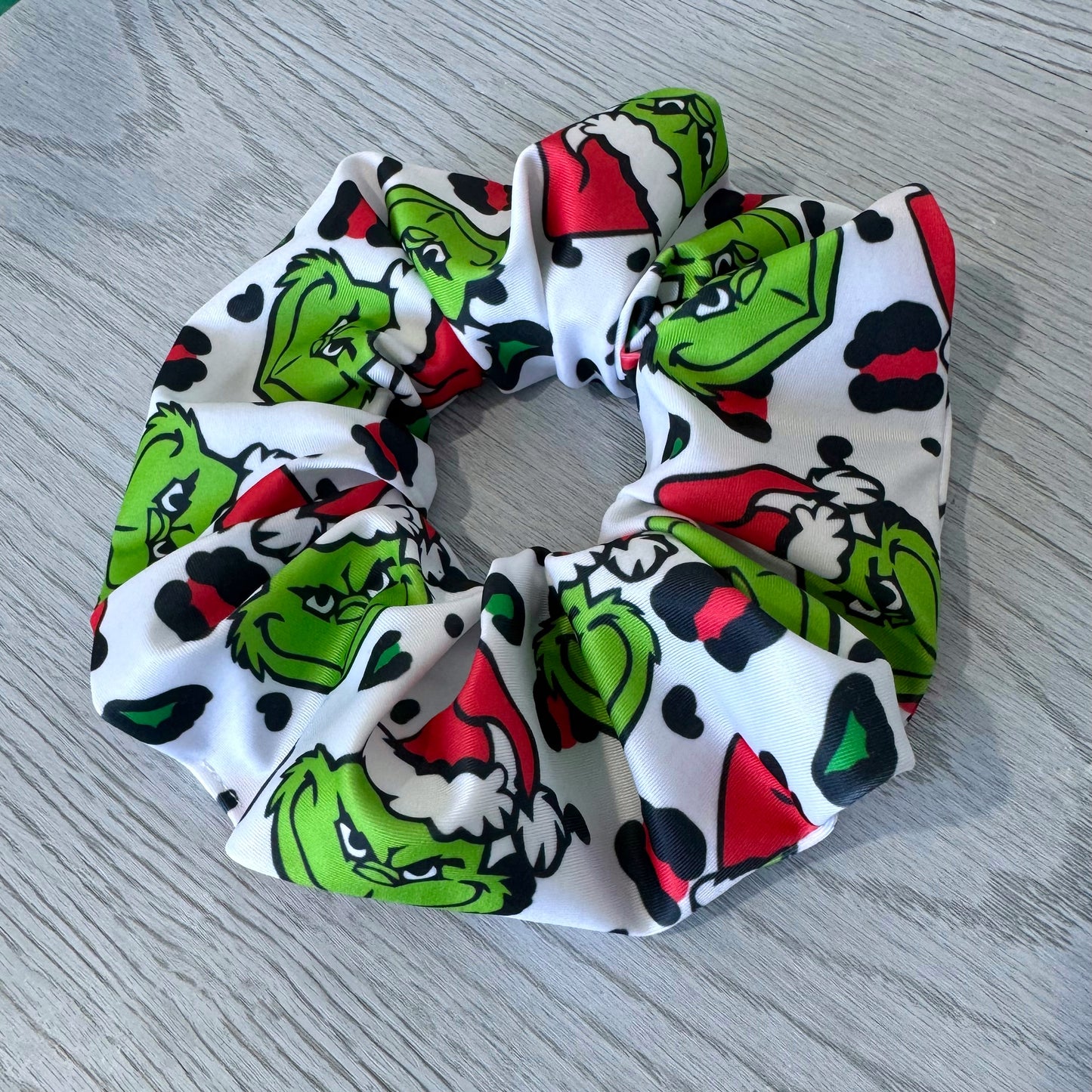 Scrunchie navideño Grinch 🎄✨